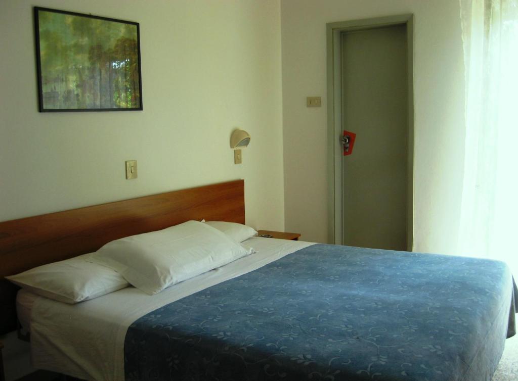 Hotel Toledo Rimini Zimmer foto
